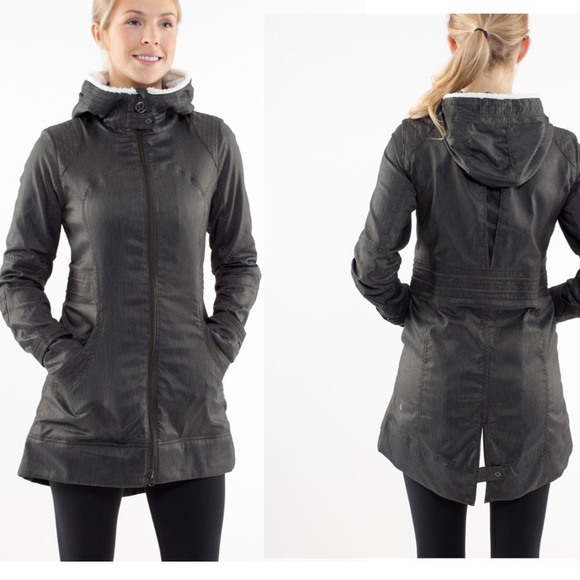 Lululemon “Apres Run Anorak” Deep Camo Herringbone Size 4 - Picture 1 of 9